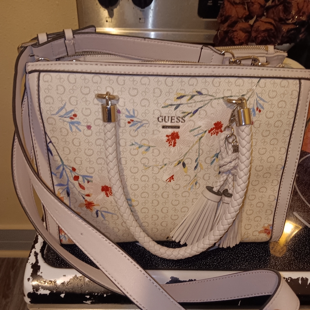 Guess Floral Purse